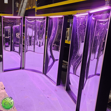 Light above distortingmirror 1