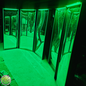 Light above distortingmirror 3